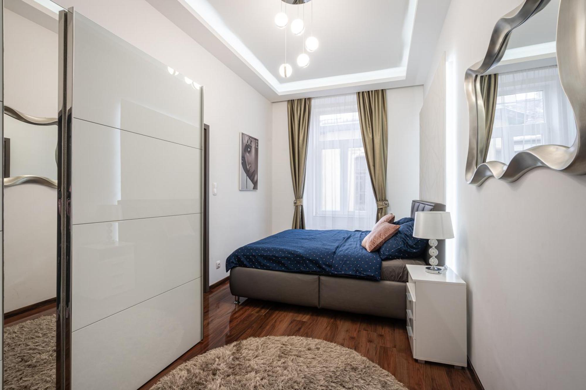 Centrum Opera Luxury Apartment With Free Garage Budapeste Exterior foto